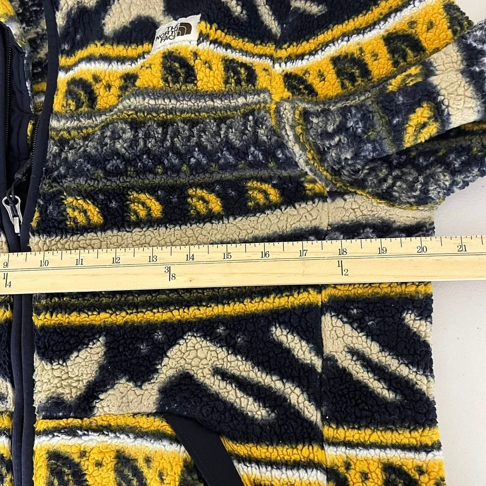 The North Face Mens Aztec Print Sherpa Fleece Full Zip Jacket Yellow M